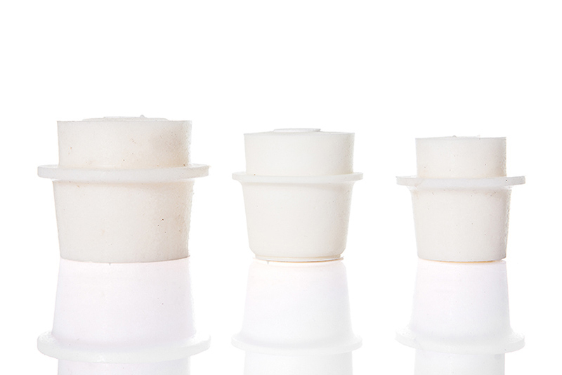Triangle Flask Plug