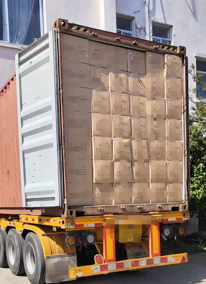 2,400,000 Gloves Exported To Kyrgyzstan