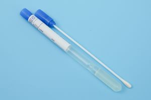 Transport swab with medium